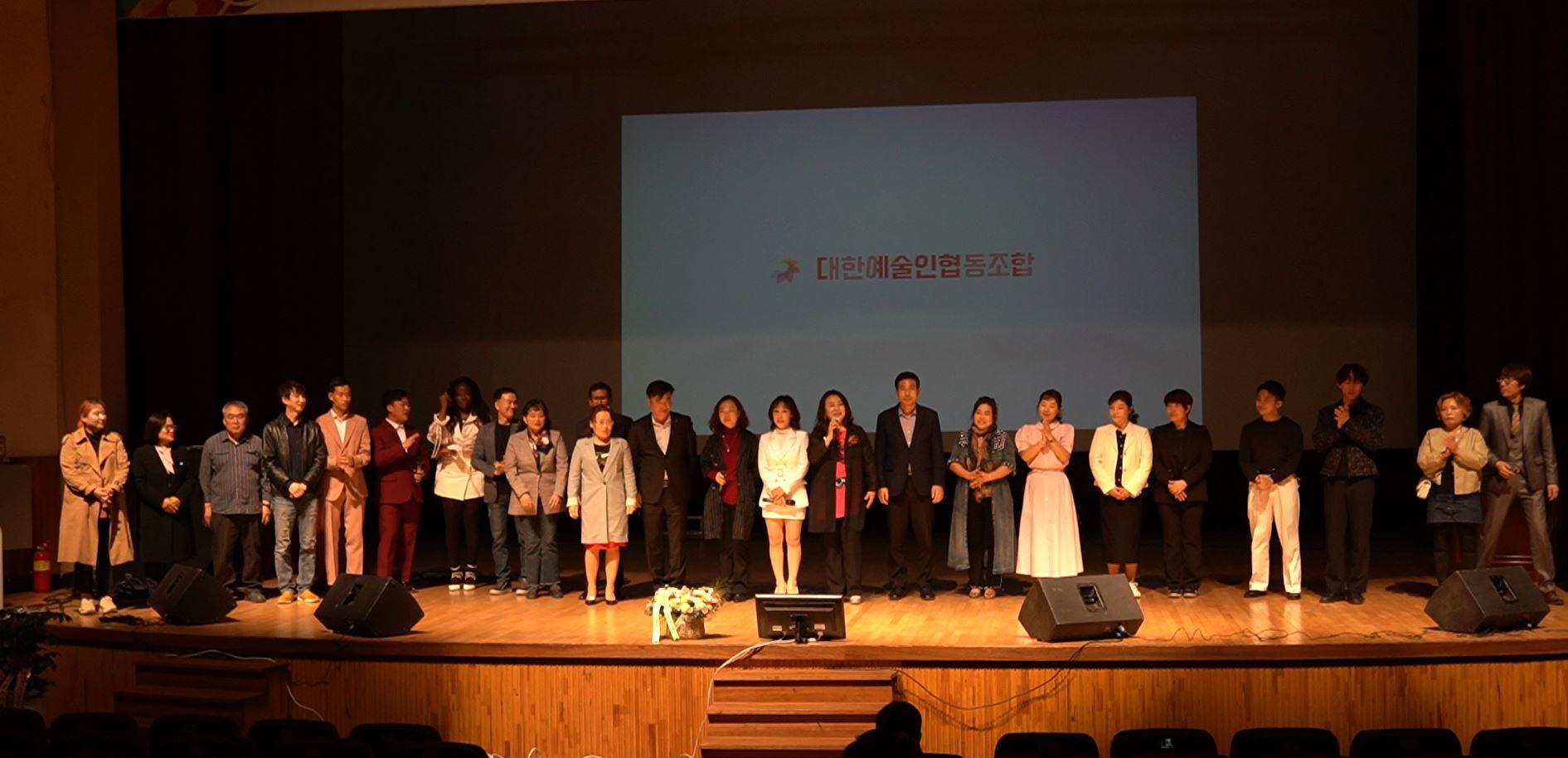 photo0
